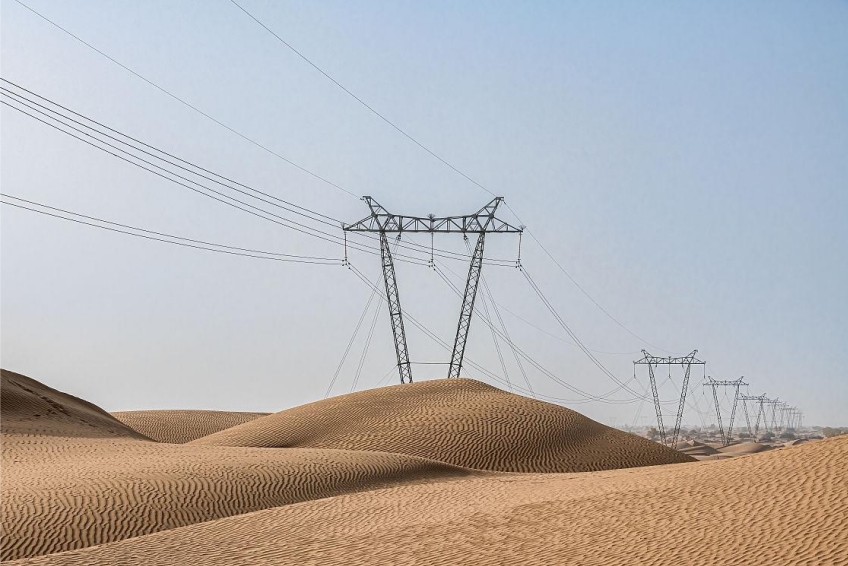 750km_Transmission_Line_Towers_Start_Operating_across_Desert_Taklimakan_Desert.jpg 750km_Transmission_Line_Towers_Start_Operating_across_Desert_Taklimakan_Desert.jpg